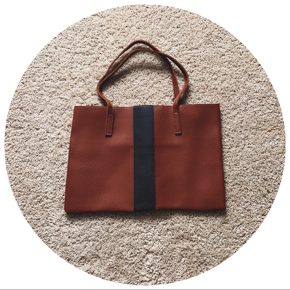 🆕 Vince Camuto tote